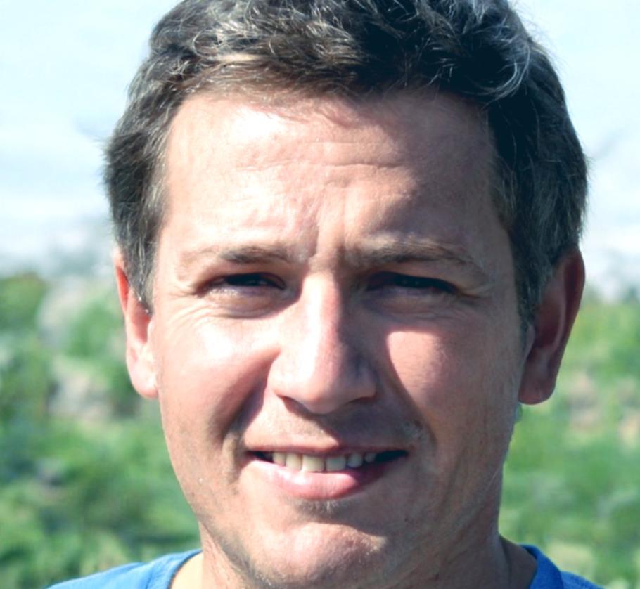 Retrato de Arturo Santana